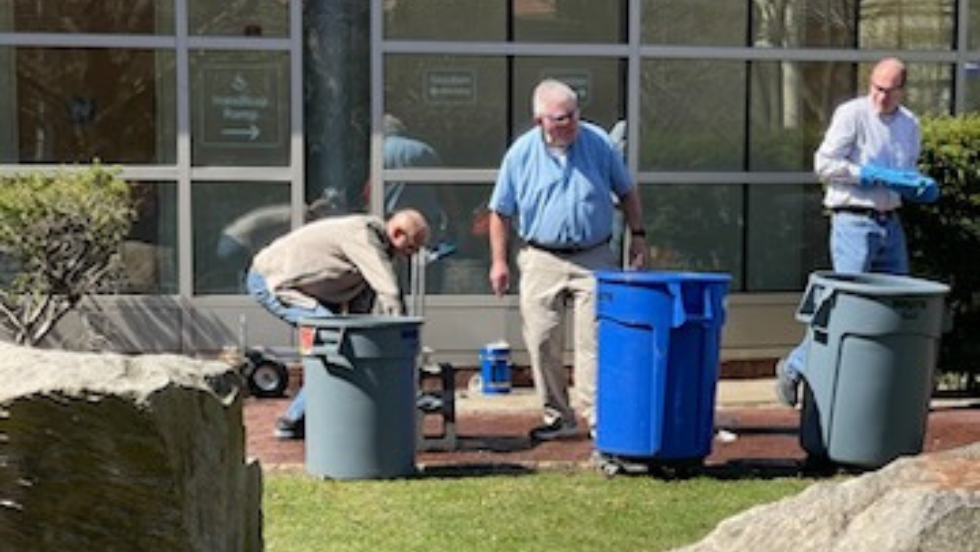 Professor Steve Clemens prepares the bucket for the volcano demonstration. 