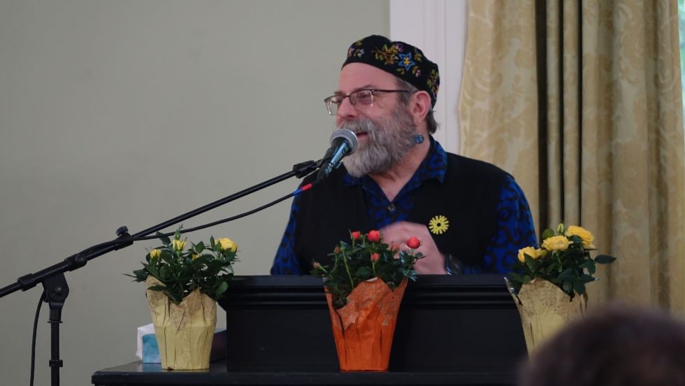 Rabbi Daniel Swartz speaking at the reception 